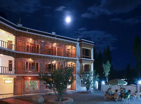 Hotel Lhalingkha Leh Dış mekan fotoğraf