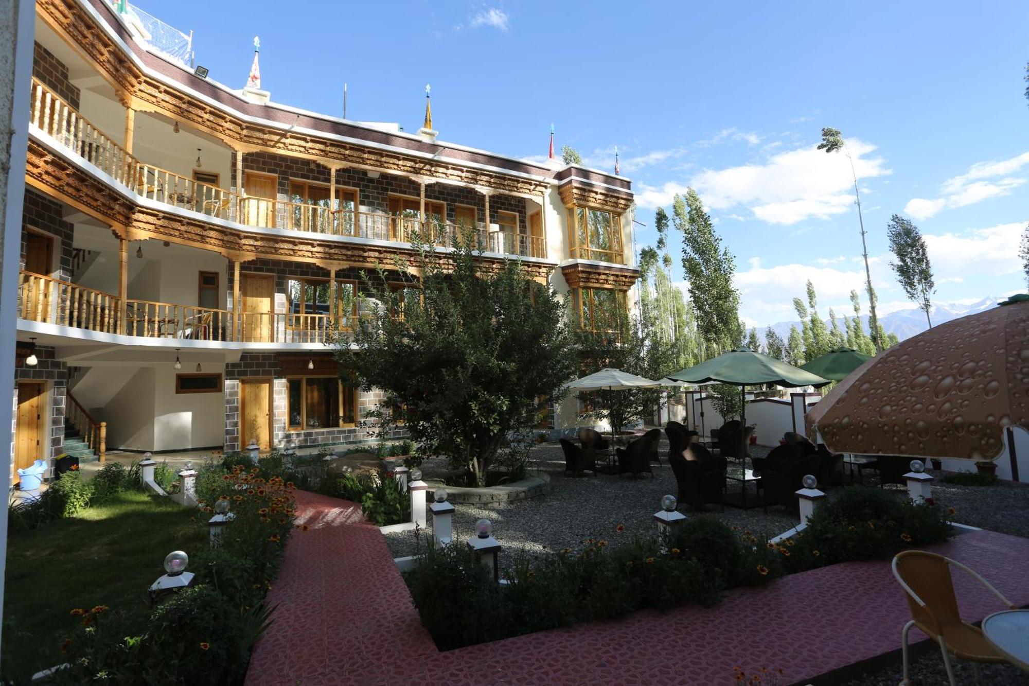 Hotel Lhalingkha Leh Dış mekan fotoğraf